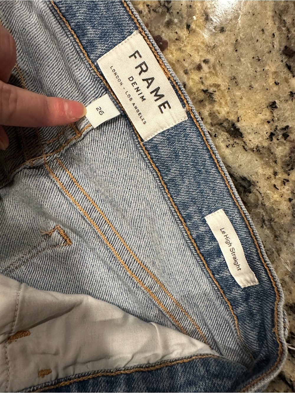 Frame Denim Le High Straight Jeans with Side Zip Detail in Allowell size 26 - Picture 3 of 11